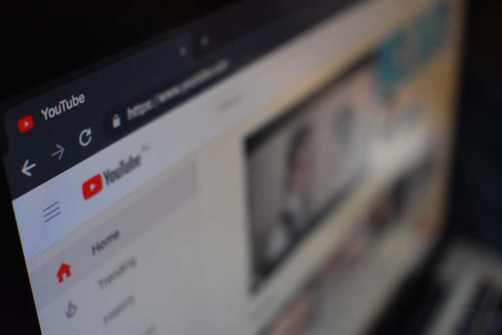 Пользователи YouTube канала