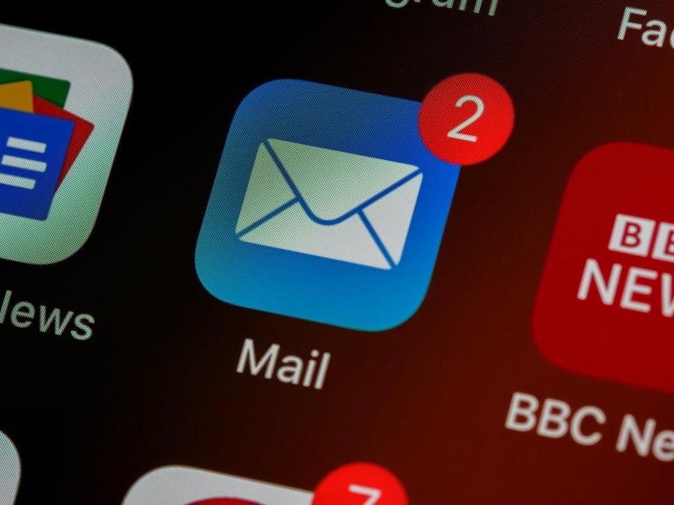 База контактів для email-розсилок